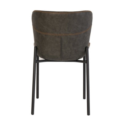 Cadeira castanha escura com costuras visíveis e pernas pretas