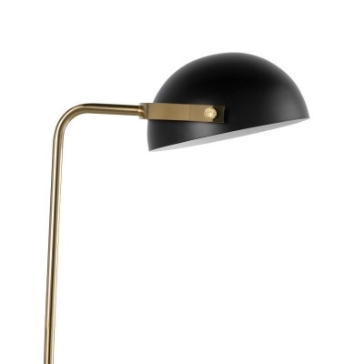 Candeeiro de pé metálico dourado com cúpula preta fosca