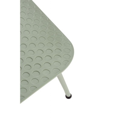 Canto de mesa verde-azulada com superfície texturizada e perna metálica