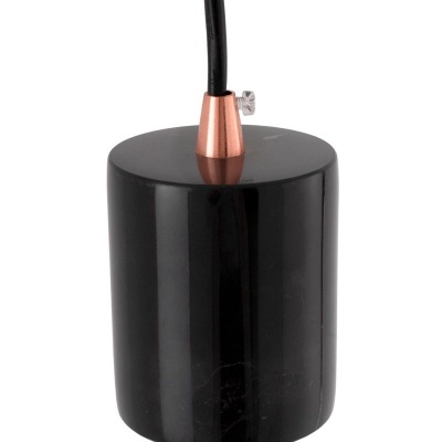 Luminária pendente preta com detalhe metálico cobre