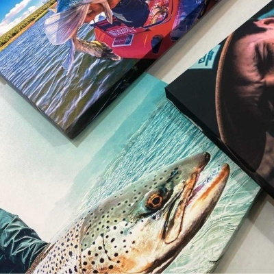 Quatro capas de livros com fotografias de pescaria, pessoas e peixe