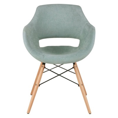 Cadeira verde com pernas de madeira e estrutura metálica preta