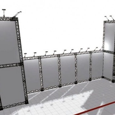 Estrutura metálica preta para exposição com painéis e luzes integradas