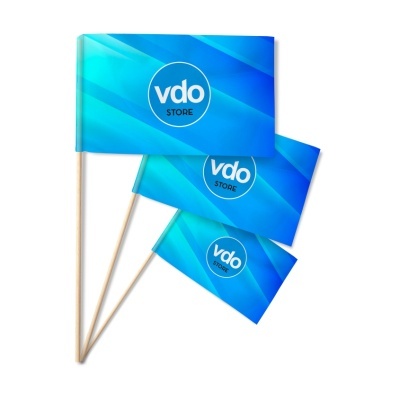 Três bandeiras azuis com texto vdo STORE em branco