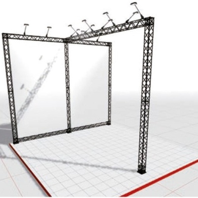 Estrutura metálica com painéis de vidro e luminárias em área branca com linhas.