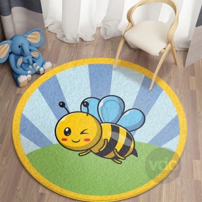 Tapete infantil redondo com abelha amarela e preta em fundo azul e verde