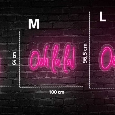 Letreiros de néon rosa com texto 'Ooh la la!' em três tamanhos diferentes