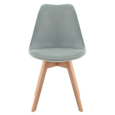 Cadeira cinzenta clara estofada com pernas de madeira clara