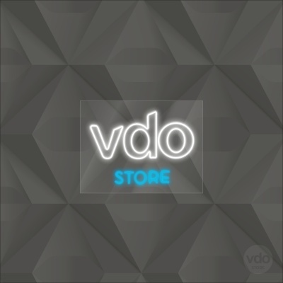 Logótipo iluminado vdo STORE sobre fundo cinzento geométrico