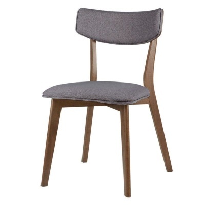 Cadeira de madeira com assento e encosto estofados em tecido cinzento