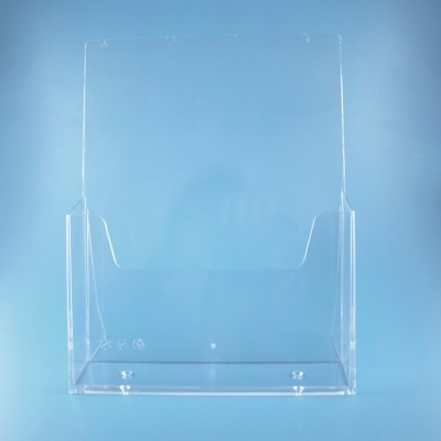 Suporte de acrílico transparente para documentos em fundo azul claro