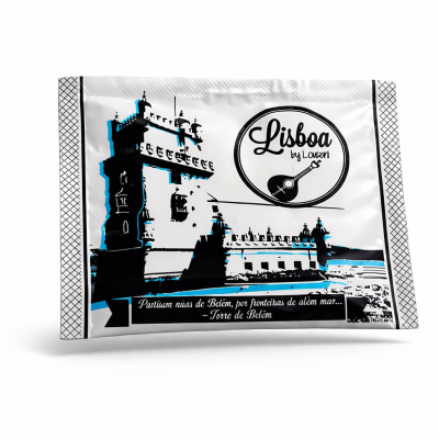 Embalagem branca com ilustração da Torre de Belém e texto Lisboa by Lauren