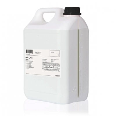 Recipiente plástico branco com tampa preta e etiqueta com texto