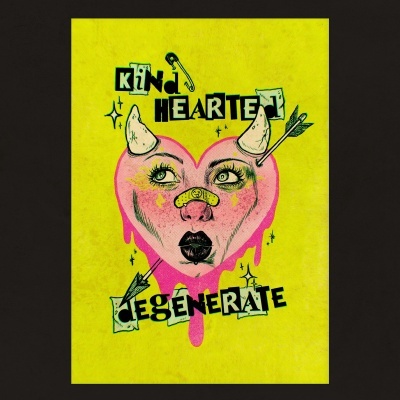 Ilustração gráfica coração rosa com rosto feminino, chifres, flecha e texto kind HEARTED degenerate
