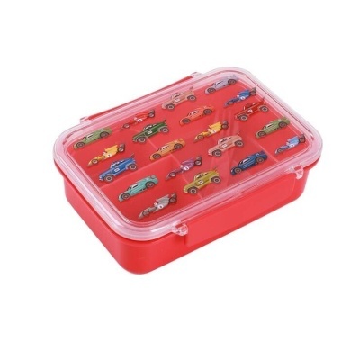 Caixa vermelha com tampa transparente e desenhos de carros coloridos.