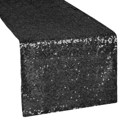 Caminho de mesa preto com lantejoulas brilhantes