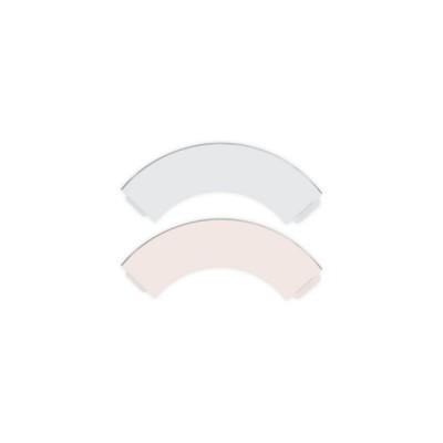 Dois protetores de cantos em tecido, cinza e bege, sobre fundo branco