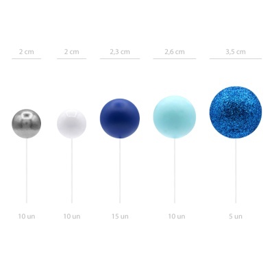 Cinco esferas decorativas em palitos de cores e tamanhos variados