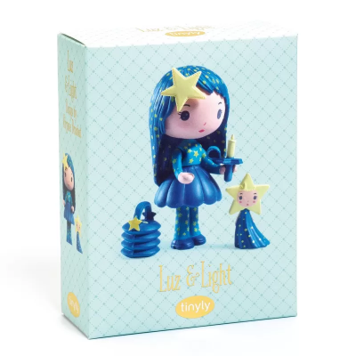 Caixa de papel com imagem de boneca azul com estrelas e acessórios de estrela