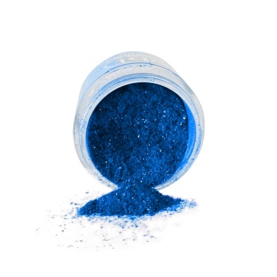 Frasco com glitter azul brilhante derramado