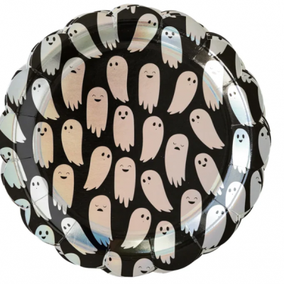 Prato de papel preto com desenhos de fantasmas brancos e bege