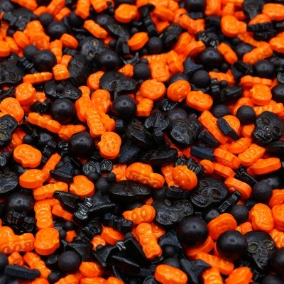 Confeitos açucarados preto e laranja Halloween várias formas