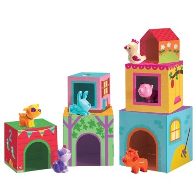 Conjunto colorido de brinquedos de casas e animais de plástico