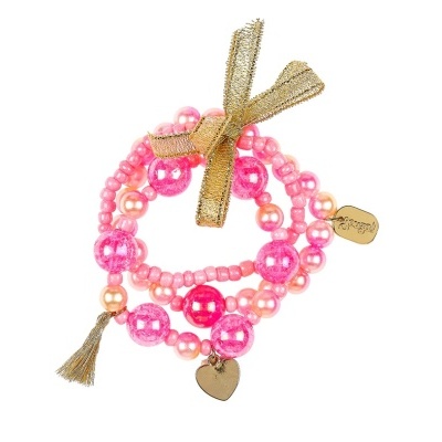 Conjunto de pulseiras rosa com laço e pendentes dourados