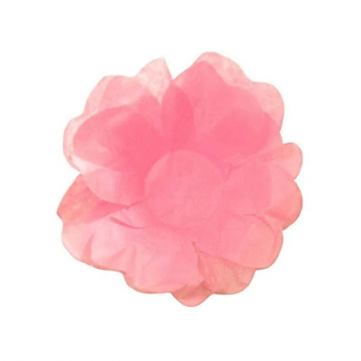 Flor cor-de-rosa de tecido translúcido com pétalas sobrepostas