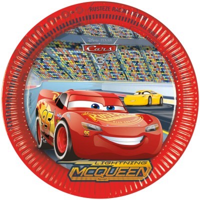 Prato vermelho de papel com imagem do Lightning McQueen e fundo de estádio