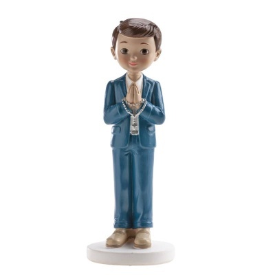 Figura decorativa de menino com fato azul e rosário