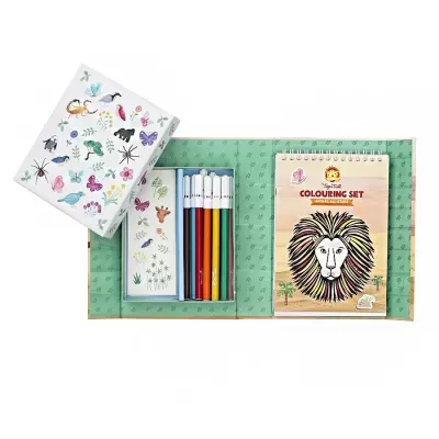 Conjunto de colorir com canetas e bloco de desenho com ilustração de leão