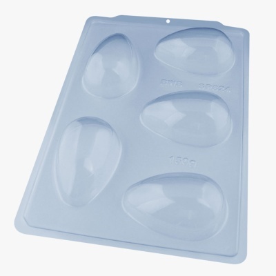 Forma de plástico transparente com cavidades em forma de ovo para moldar doces