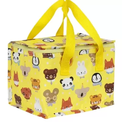 Bolsa térmica amarela com desenhos de rostos de animais em várias cores e alças amarelas.