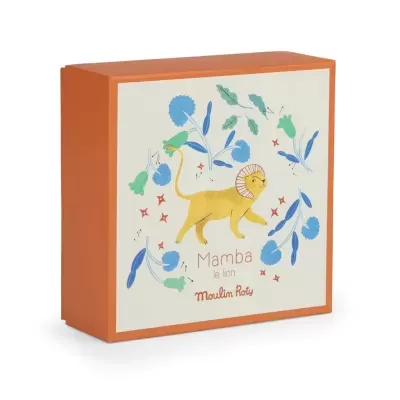 Caixa de cartão laranja com ilustração de leão amarelo e flores azuis e verdes com texto Mamba le lion Moulin Roty