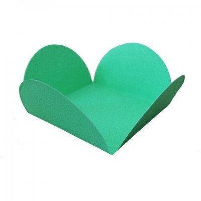 recipiente quadrado de papel verde com bordas arredondadas dobradas