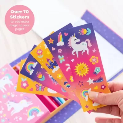 Folhas de autocolantes coloridos com desenhos de unicórnios e arco-íris
