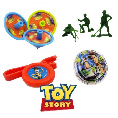 Conjunto de brinquedos Toy Story com piões, soldados de plástico, apito e ioiô.