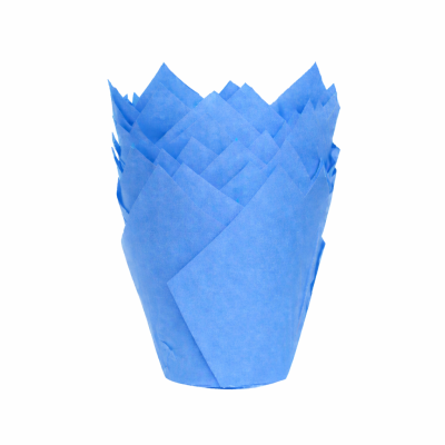 Forma para muffins azul feita de papel