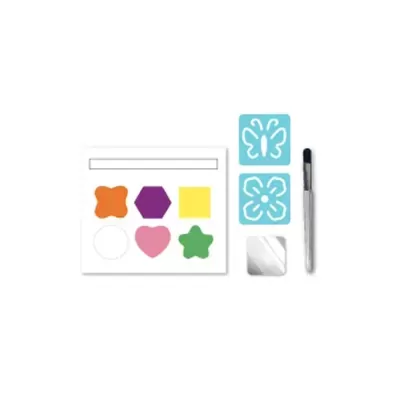 Conjunto de stencil com formas coloridas, dois stencils azuis, espelho e caneta