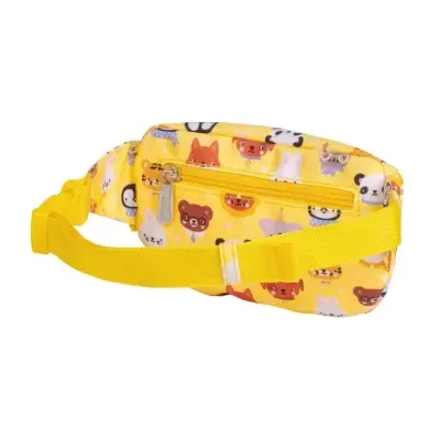 Pochete amarela com padrão de rostos de animais e fecho amarelo