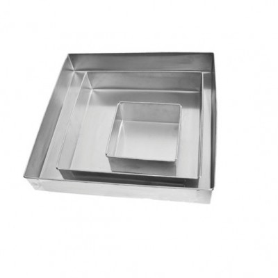 Conjunto de três formas quadradas metálicas empilhadas