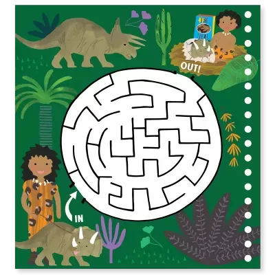 Desenho de labirinto circular branco com dinossauros, crianças e plantas tropicais em fundo verde.