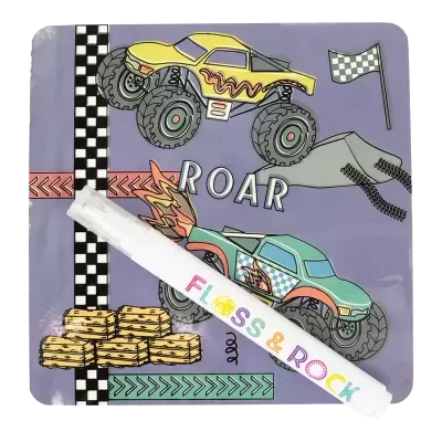Embalagem com carros de corrida cartoon e tubo branco FLOSS & ROCK
