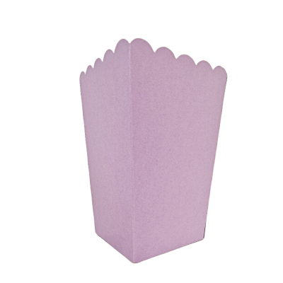 Caixa para pipocas rosa claro com borda ondulada em fundo branco