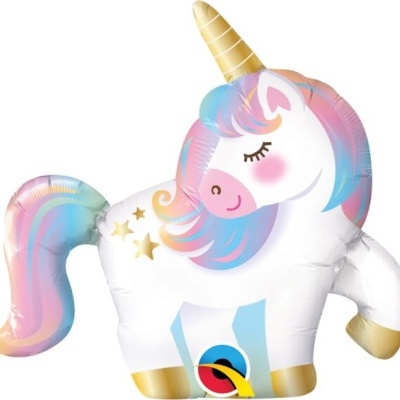 Balão de unicórnio branco com crina colorida e chifre dourado