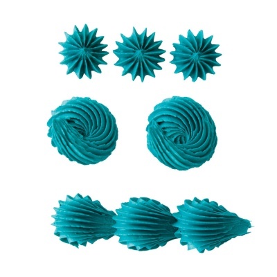 Flores decorativas em glacê azul turquesa com diferentes padrões e texturas