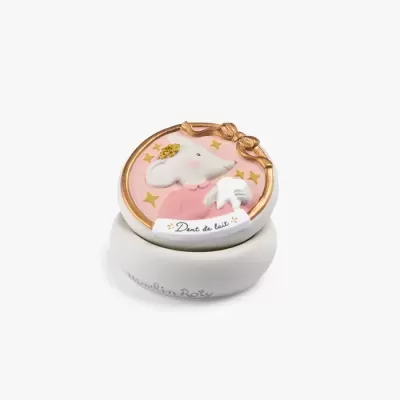 Caixa redonda branca com tampa decorativa de rato e texto Dent de lait