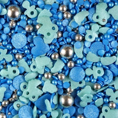 Confeitos decorativos azuis para bolos com esferas metálicas prateadas e formas de bebé