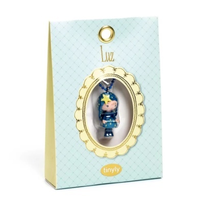 Caixa azul claro com janela oval mostrando pendente azul e texto Luz